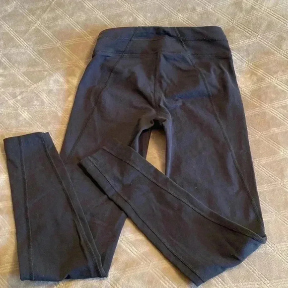 Lucy Hatha Collection Black Leggings in Size XS. - Picture 3 of 11